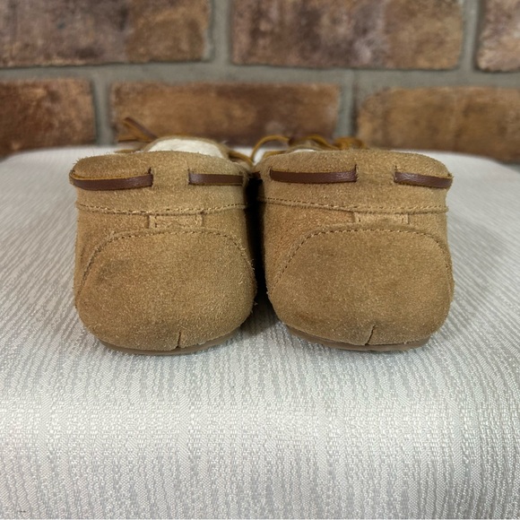 MINNETONKA “Allie” Tan Moccasin Shoes - Picture 3 of 9